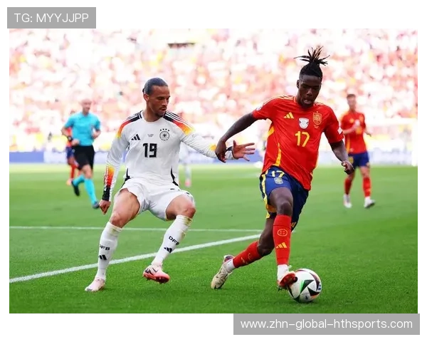 巴黎球星遭凶狠铲球伤退，痛苦落泪，巴黎球迷