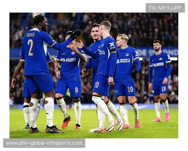 切尔西角球战术再显威力，斯特林头球建功